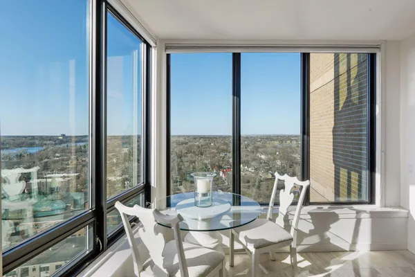 $1,500,000 | 2950 Dean Parkway, Unit 19034, Minneapolis, MN 55416