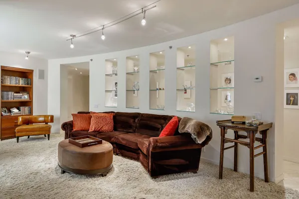 $1,500,000 | 2950 Dean Parkway, Unit 19034, Minneapolis, MN 55416
