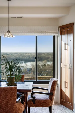 $1,500,000 | 2950 Dean Parkway, Unit 19034, Minneapolis, MN 55416