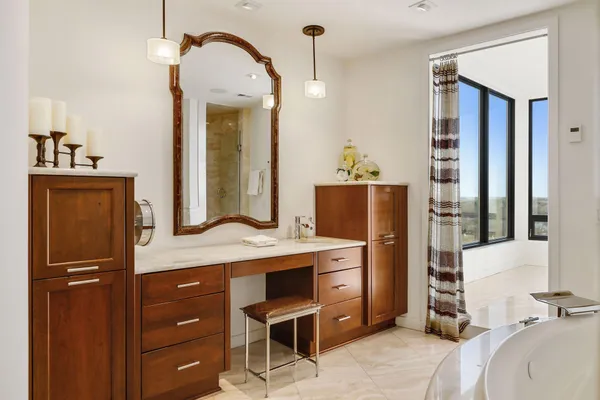 $1,500,000 | 2950 Dean Parkway, Unit 19034, Minneapolis, MN 55416