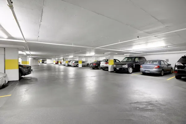 $1,500,000 | 2950 Dean Parkway, Unit 19034, Minneapolis, MN 55416