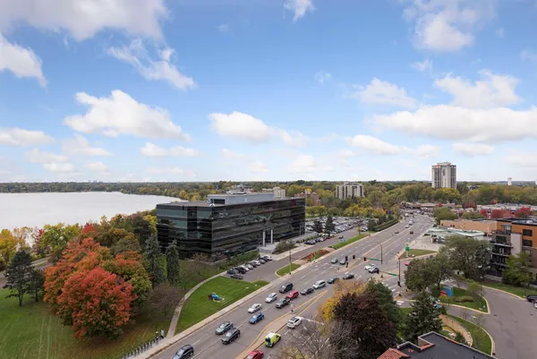 $1,500,000 | 2950 Dean Parkway, Unit 19034, Minneapolis, MN 55416