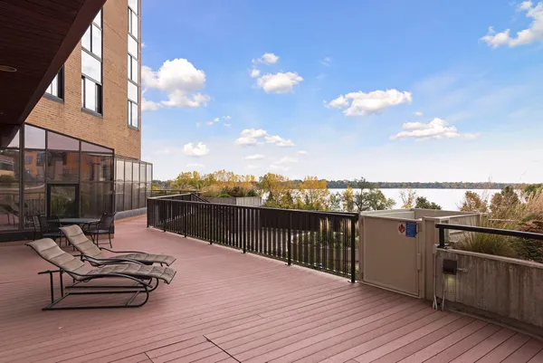 $1,500,000 | 2950 Dean Parkway, Unit 19034, Minneapolis, MN 55416