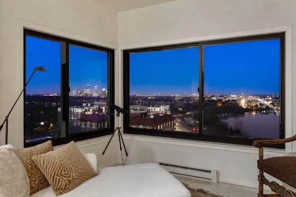 $1,500,000 | 2950 Dean Parkway, Unit 19034, Minneapolis, MN 55416