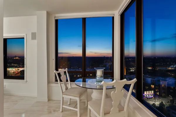 $1,500,000 | 2950 Dean Parkway, Unit 19034, Minneapolis, MN 55416
