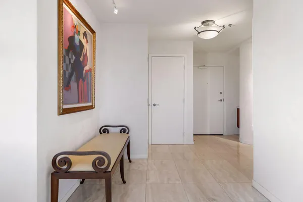 $1,500,000 | 2950 Dean Parkway, Unit 19034, Minneapolis, MN 55416