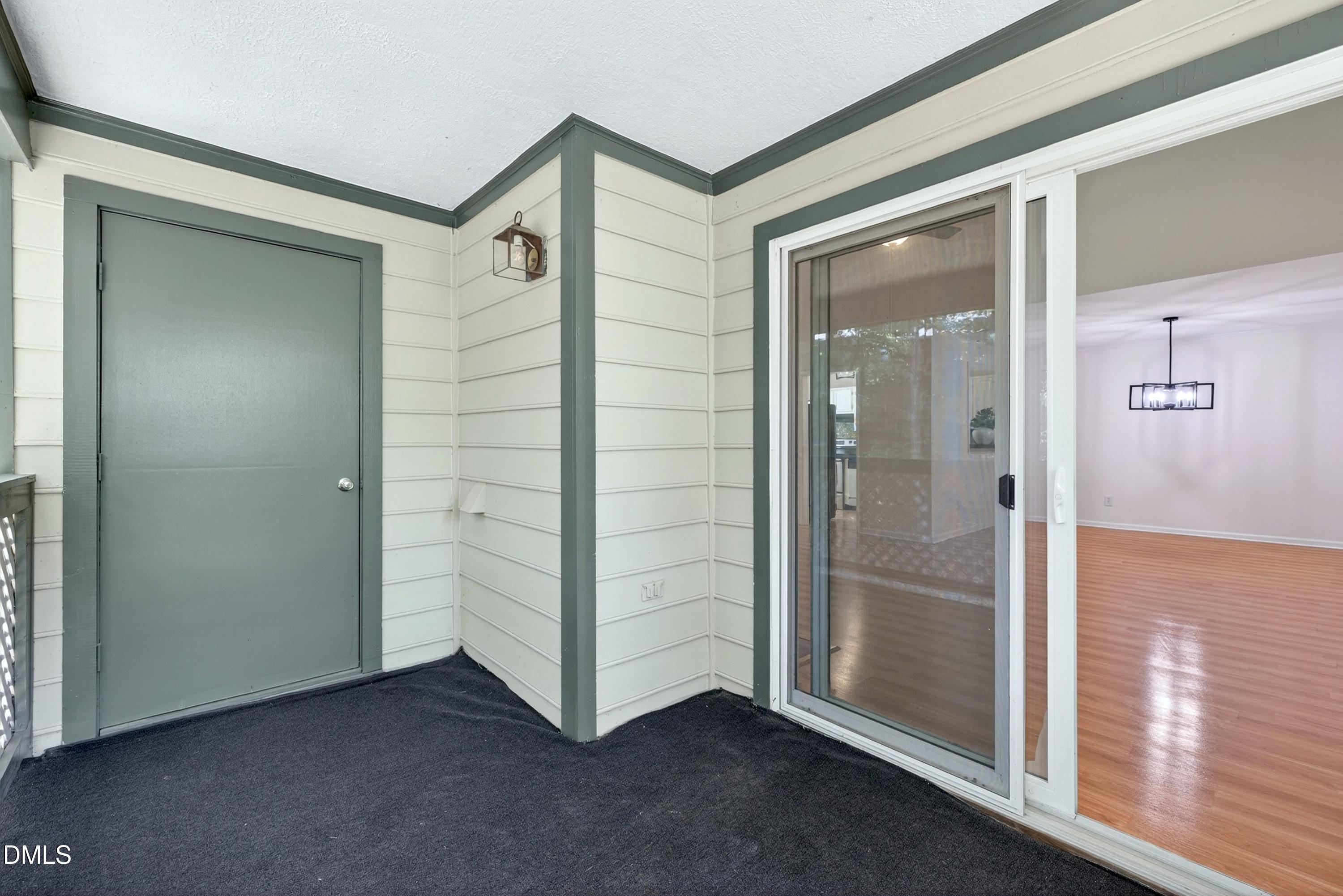 112 Broad Leaf Circle Raleigh, NC 27613 - Photo 18 of 35