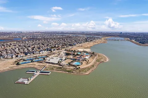 $399,000 | 4335 Fall Blossom Drive, Arlington, TX 76005