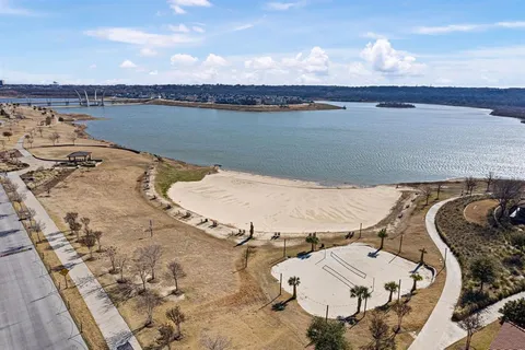 $399,000 | 4335 Fall Blossom Drive, Arlington, TX 76005