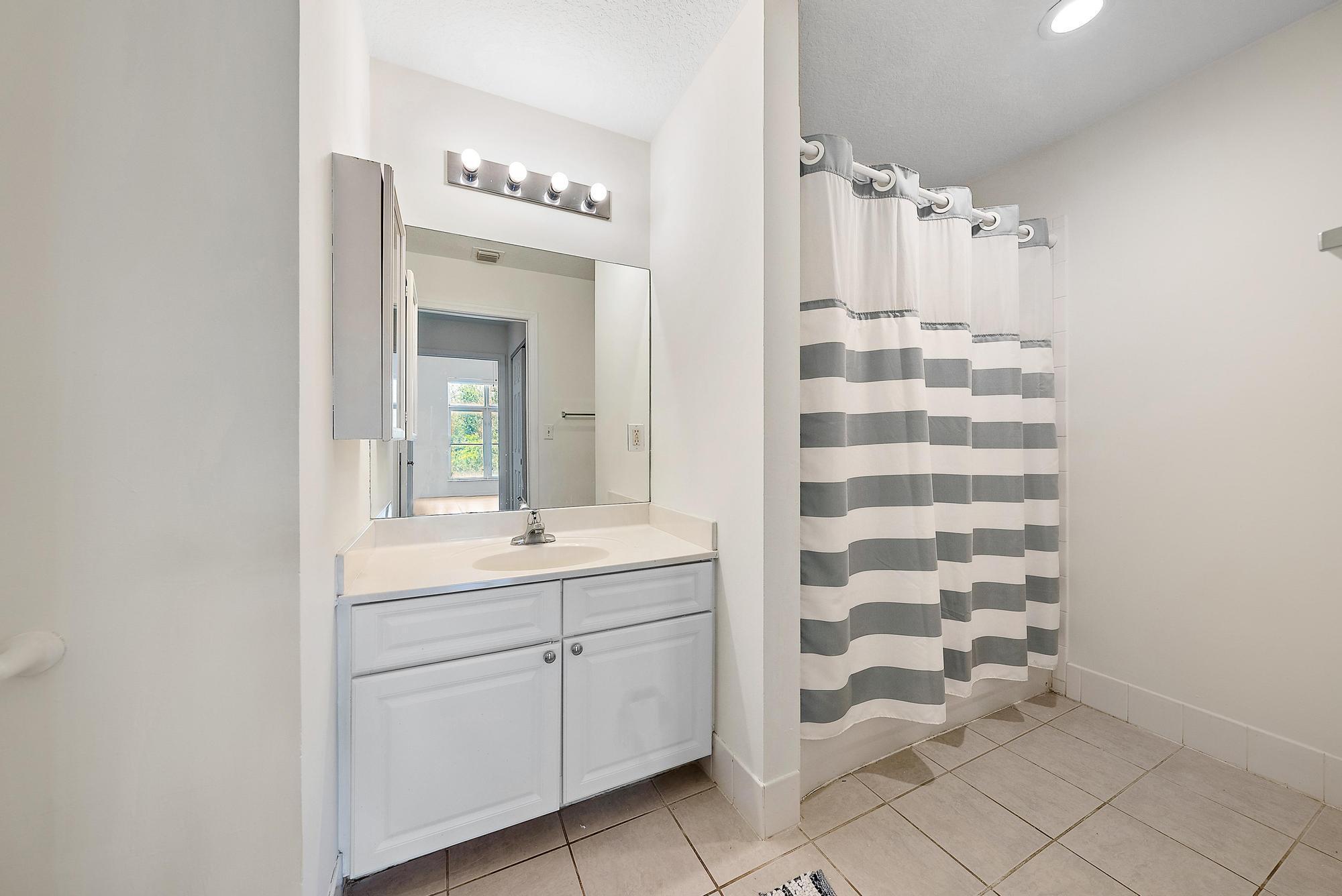 1209 Main Street, Unit 304 Jupiter, FL 33458 - Photo 7 of 15 1209 Main St apt 304-5