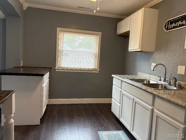 $182,000 | 2216 Woodlawn Avenue, Granite City, IL 62040