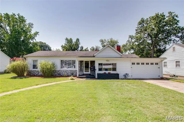 $182,000 | 2216 Woodlawn Avenue, Granite City, IL 62040