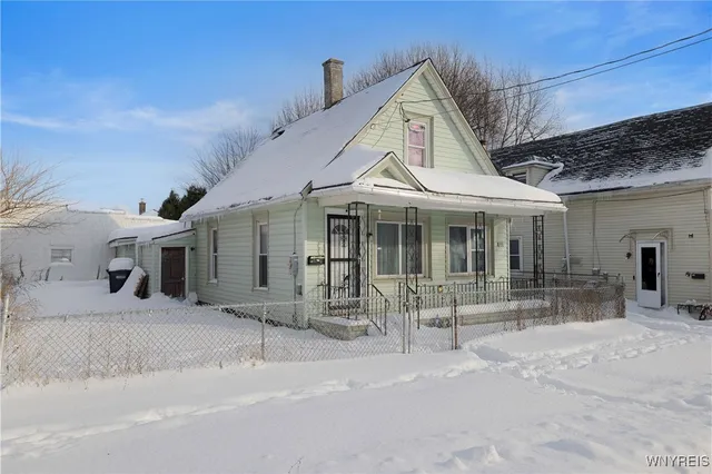 $95,000 | 451 20th Street, Niagara Falls, NY 14303