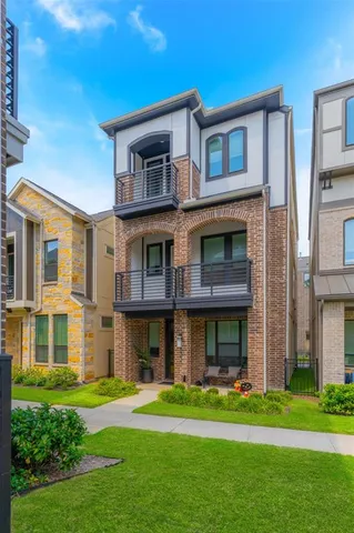 $639,900 | 8256 Milroy Lane, Dallas, TX 75231