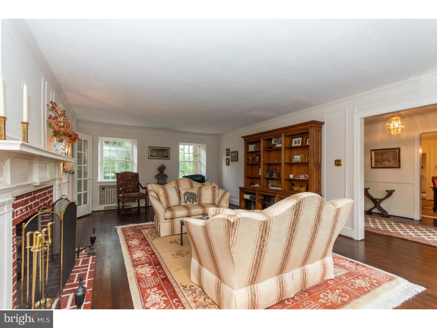 1413 Pepper Road Rydal, PA 19046 - Photo 4 of 25 Living Room