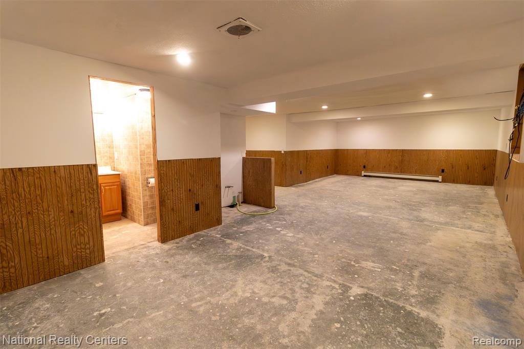 529 North Watkins Street Perry, MI 48872 - Photo 28 of 37