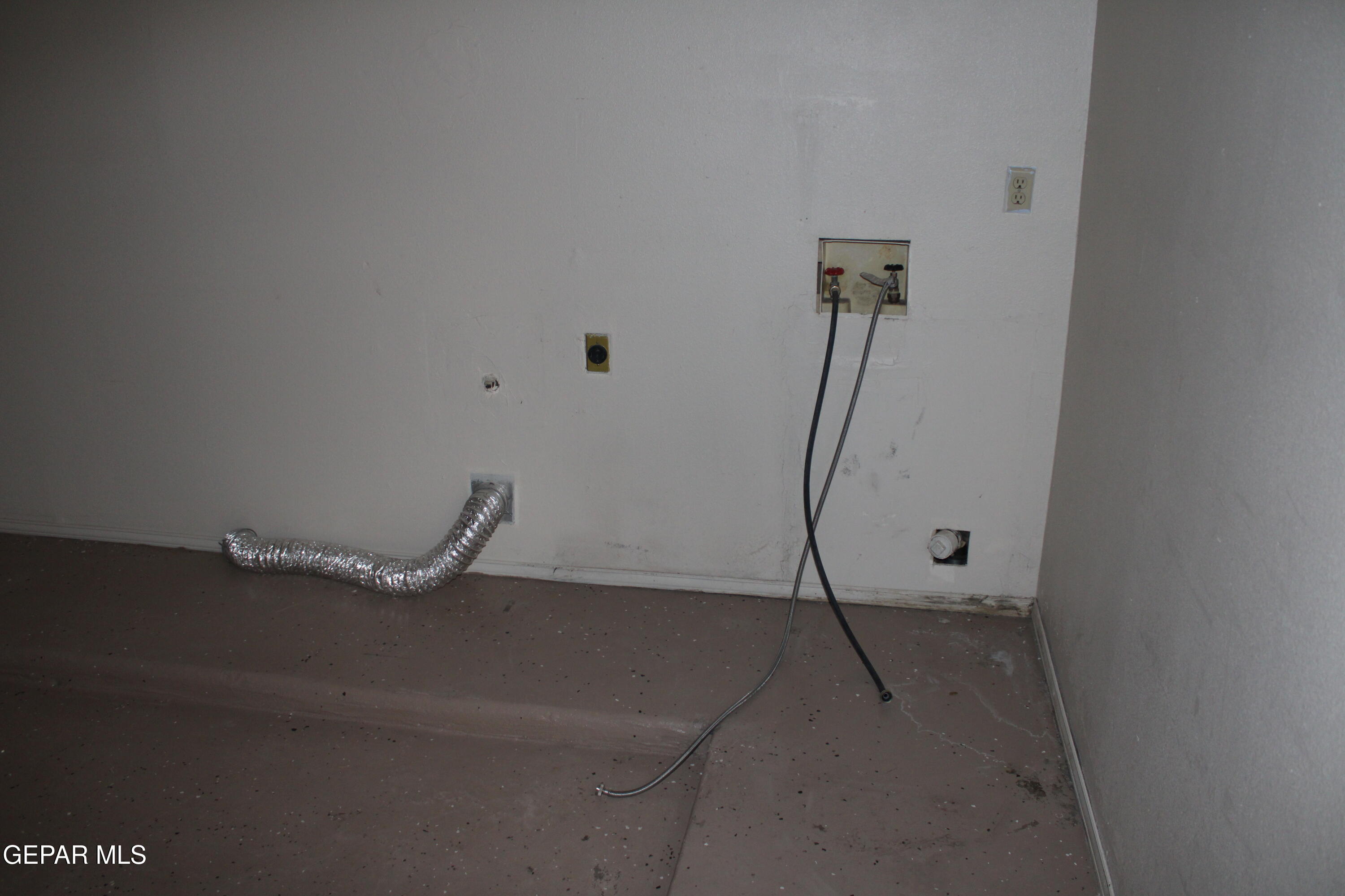 10156 Racoon Drive El Paso, TX 79924 - Photo 19 of 23 IMG_3123
