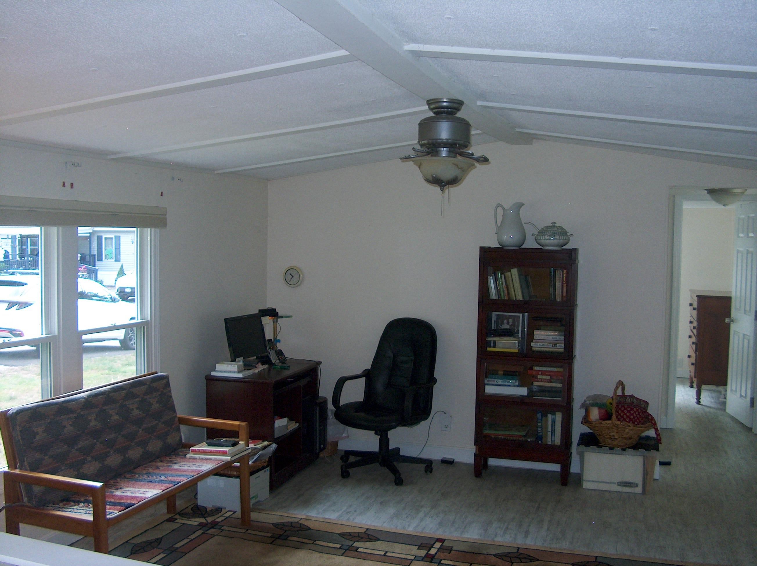 18 Dawn Drive Concord, NH 03303 - Photo 5 of 15