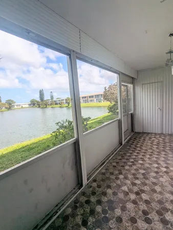 $2,000 | 222 Somerset L, West Palm Beach, FL 33417