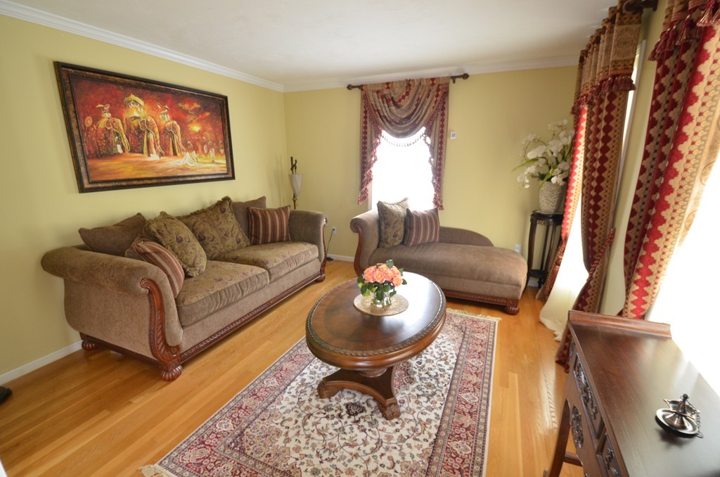 33 Mary Jane Road Franklin, MA 02038 - Photo 5 of 21 Gallery Image 5