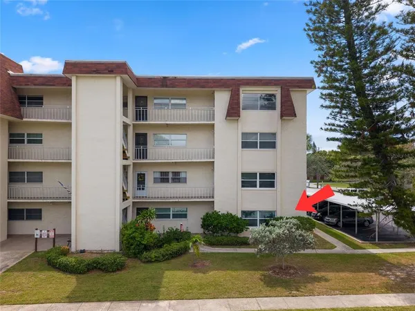 $1,500 | 209 Northeast Lincoln Circle North, Unit 109, St. Petersburg, FL 33702