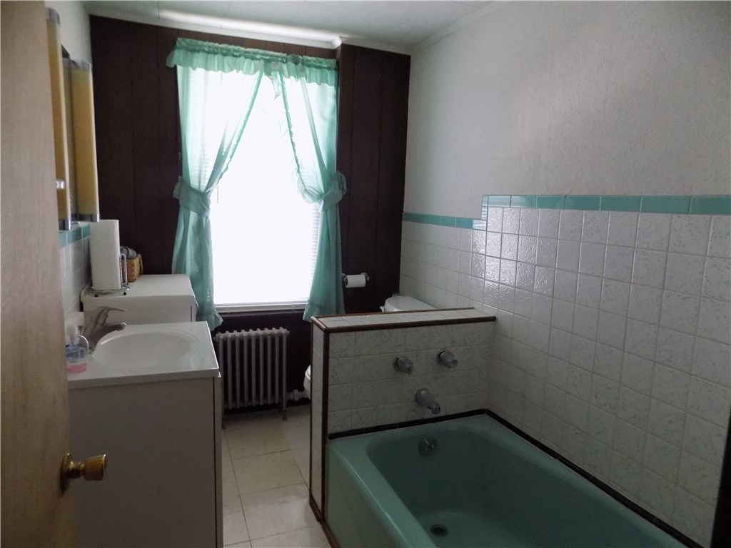 485 Providence Street Woonsocket, RI 02895 - Photo 7 of 15 Gallery Image 7