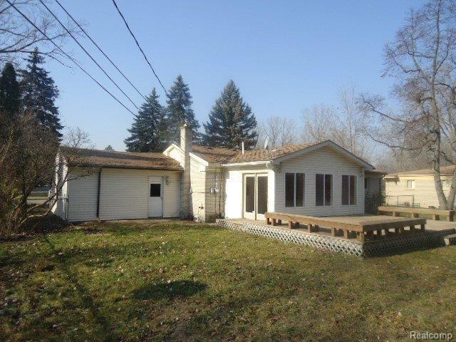 21972 Evergreen Road Southfield, MI 48075 - Photo 4 of 25 261-925851 Back Side 1.JPG