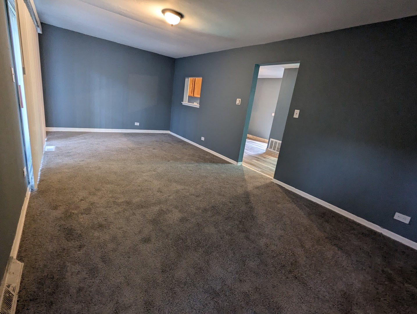 11530 South Racine Avenue Chicago, IL 60643 - Photo 2 of 17 an empty room with windows