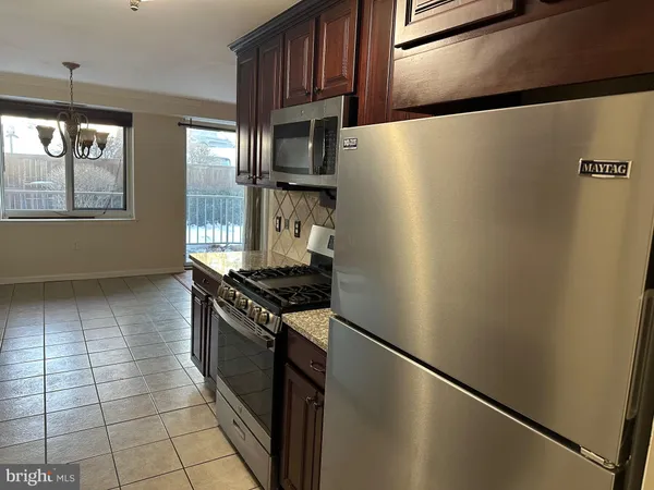 $2,400 | 1637 Oakwood Drive, Unit S105, Penn Valley, PA 19072