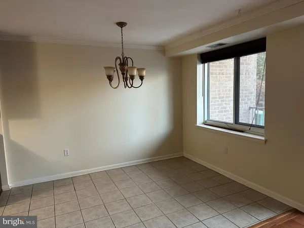 $2,400 | 1637 Oakwood Drive, Unit S105, Penn Valley, PA 19072