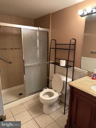 $2,400 | 1637 Oakwood Drive, Unit S105, Penn Valley, PA 19072