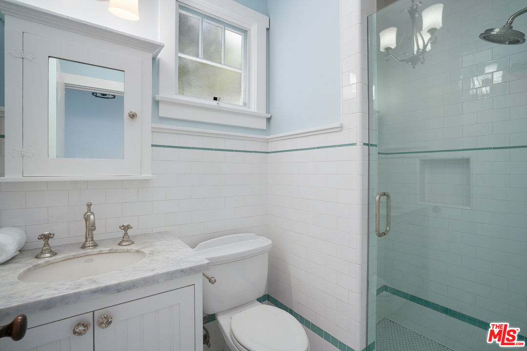 12 Seaview Terrace, Unit GUEST Santa Monica, CA 90401 - Photo 12 of 26