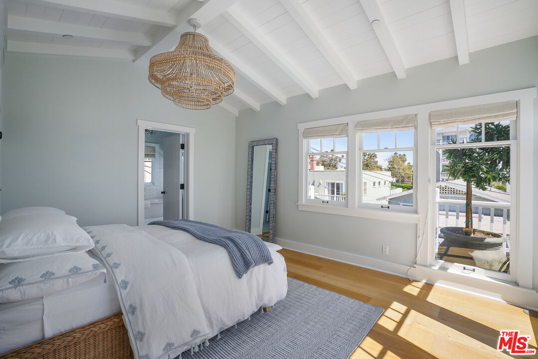 12 Seaview Terrace, Unit GUEST Santa Monica, CA 90401 - Photo 16 of 26