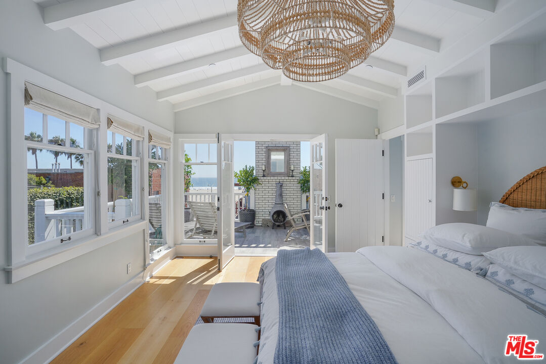 12 Seaview Terrace, Unit GUEST Santa Monica, CA 90401 - Photo 17 of 26