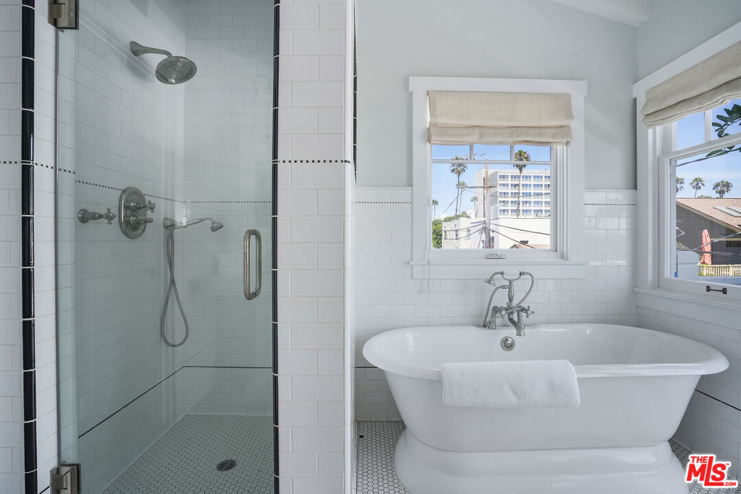 12 Seaview Terrace, Unit GUEST Santa Monica, CA 90401 - Photo 19 of 26