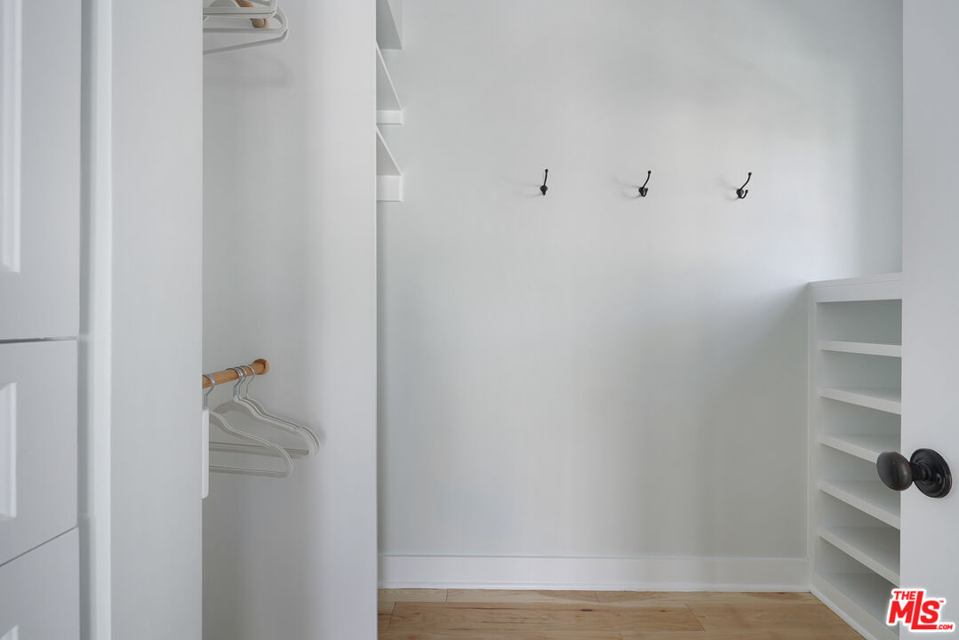 12 Seaview Terrace, Unit GUEST Santa Monica, CA 90401 - Photo 20 of 26