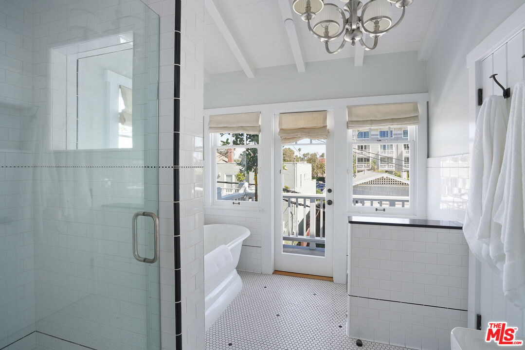 12 Seaview Terrace, Unit GUEST Santa Monica, CA 90401 - Photo 21 of 26