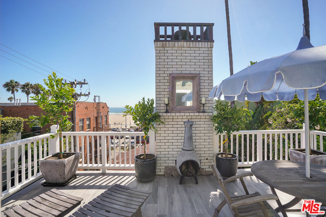 12 Seaview Terrace, Unit GUEST Santa Monica, CA 90401 - Photo 24 of 26