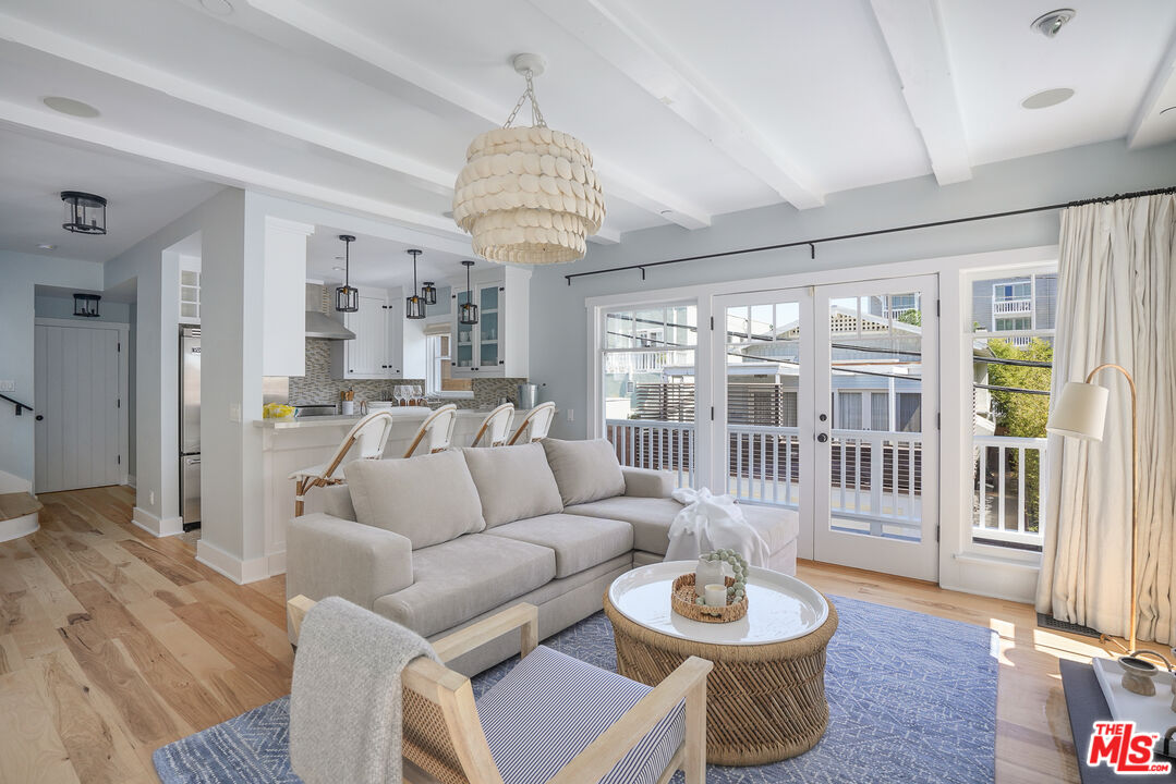 12 Seaview Terrace, Unit GUEST Santa Monica, CA 90401 - Photo 3 of 26