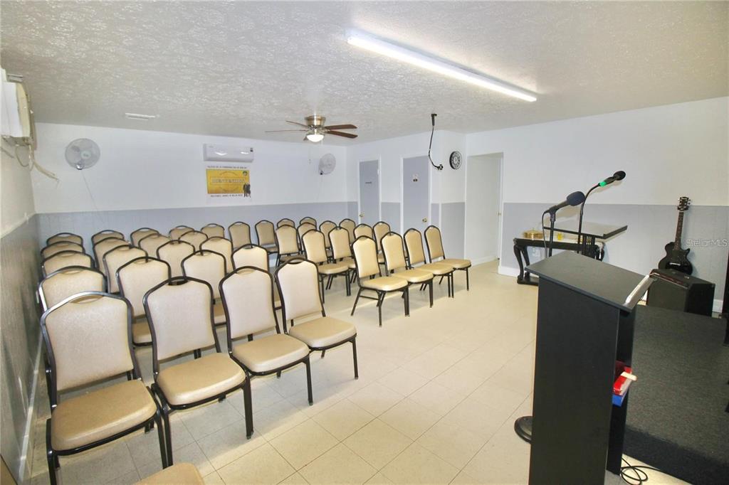 608 Dundee Road, Unit 1 Dundee, FL 33838 - Photo 4 of 10