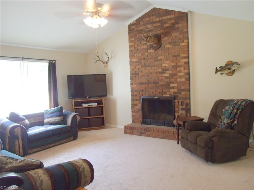 4044 Welcome-Arcadia Road Lexington, NC 27295 - Photo 2 of 16 Gallery Image 2