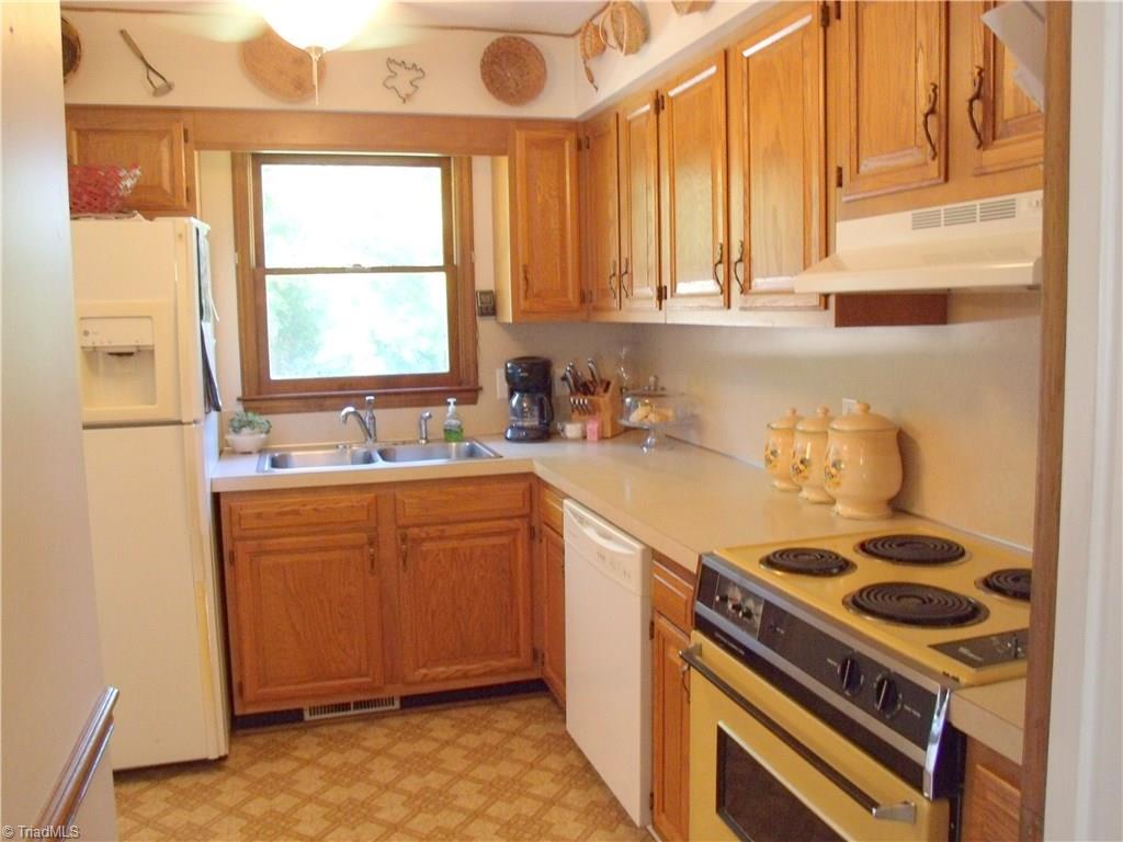 4044 Welcome-Arcadia Road Lexington, NC 27295 - Photo 5 of 16 Gallery Image 5
