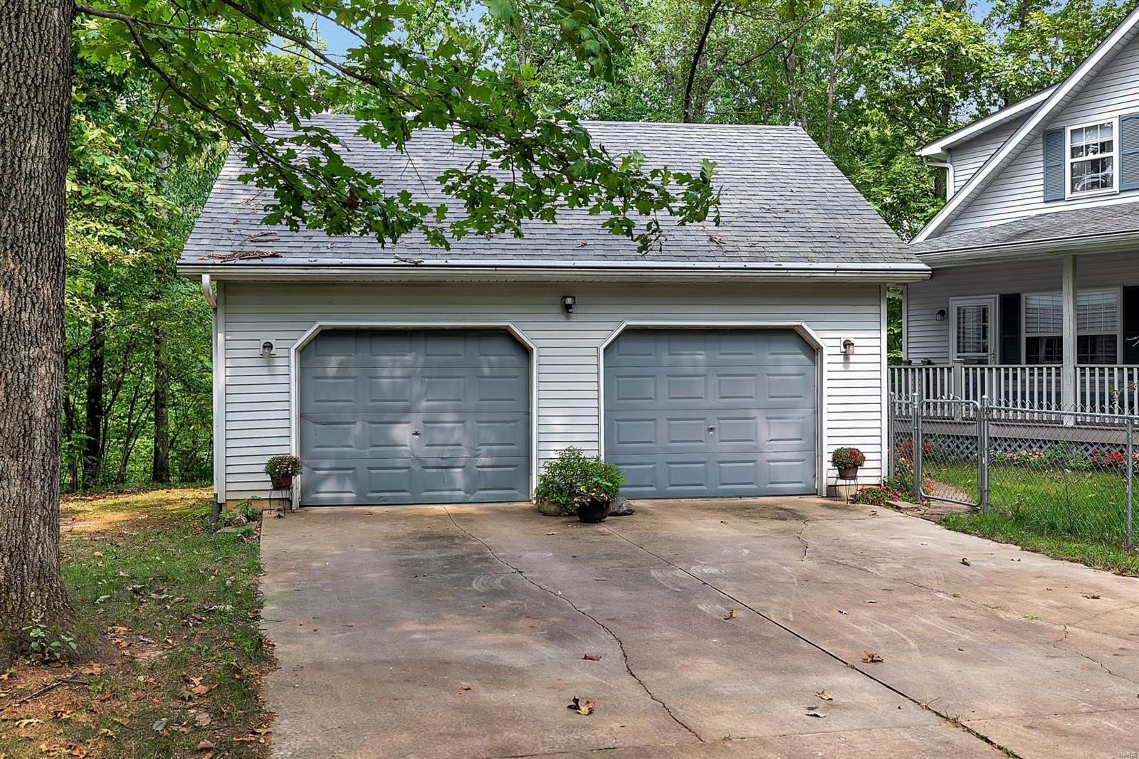 8534 Schien Road Worden, IL 62097 - Photo 24 of 41