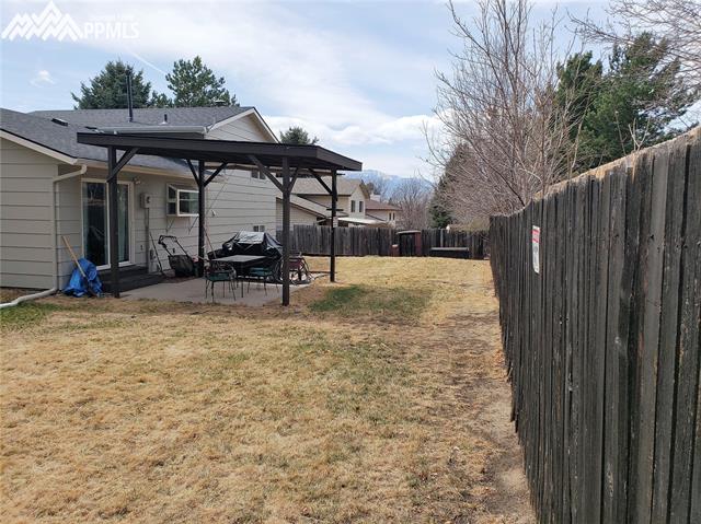 4887 Del Sol Road Colorado Springs, CO 80918 - Photo 19 of 23