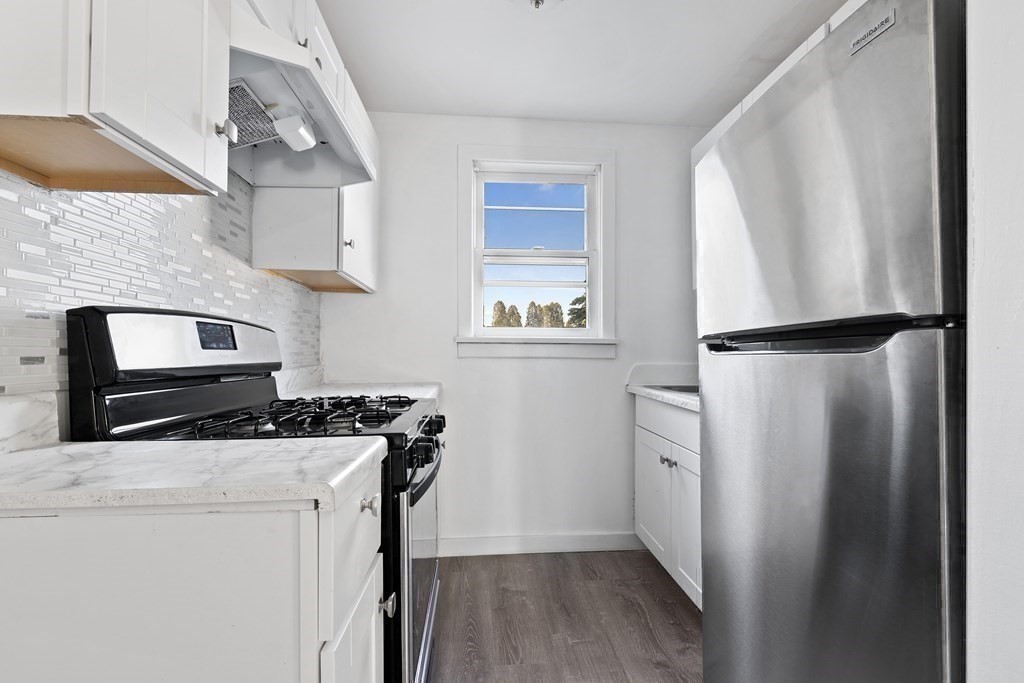 46 Hall Street Fall River, MA 02724 - Photo 14 of 27 Gallery Image 14