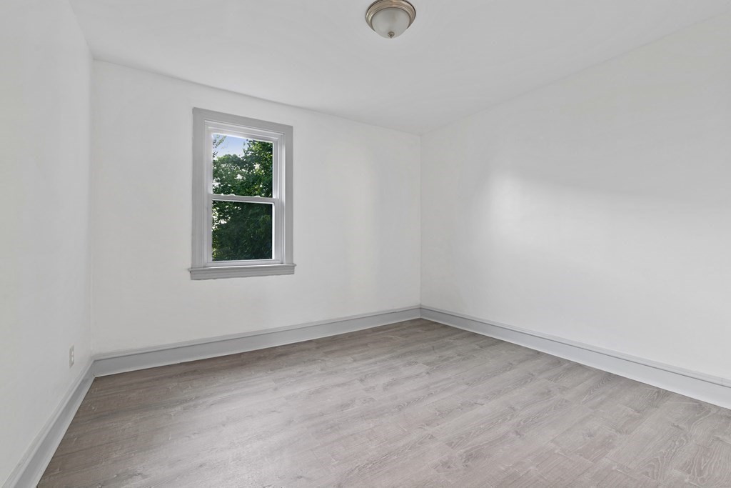 46 Hall Street Fall River, MA 02724 - Photo 20 of 27 Gallery Image 20
