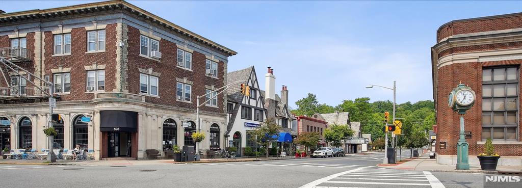 95 Yantacaw Brook Road Montclair, NJ 07043 - Photo 45 of 48
