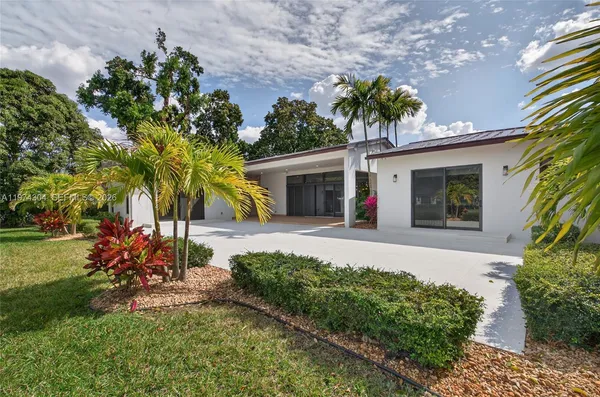 $5,990,000 | 14401 West Palomino Drive, Southwest Ranches, FL 33330