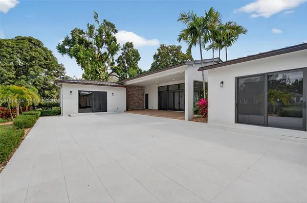 $5,990,000 | 14401 West Palomino Drive, Southwest Ranches, FL 33330