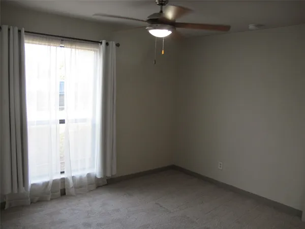 $2,095 | 4907 Richmond Avenue, Austin, TX 78745